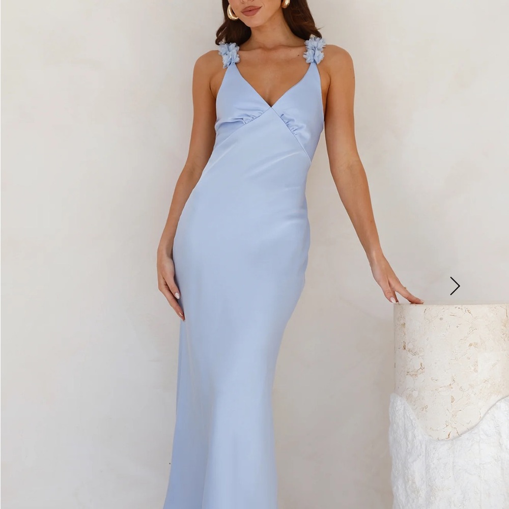 Elegant Light Blue Women's Dress